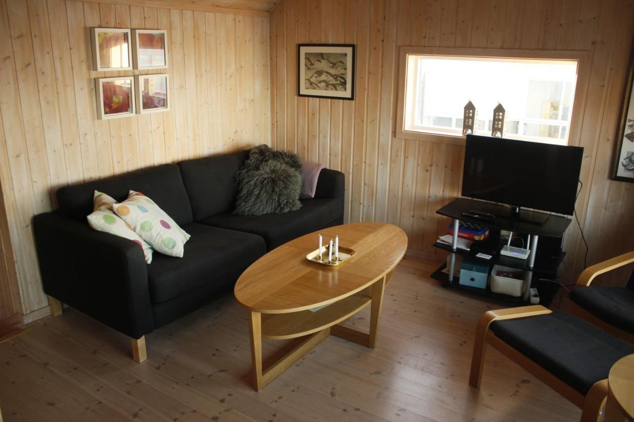 Frugga Feriehus Og Leilighet Straumsjoen Exterior foto
