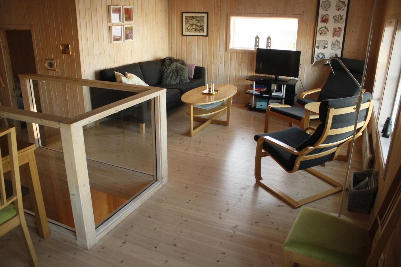 Frugga Feriehus Og Leilighet Straumsjoen Exterior foto