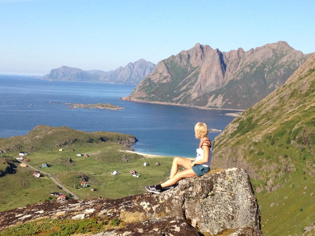 Frugga Feriehus Og Leilighet Straumsjoen Exterior foto